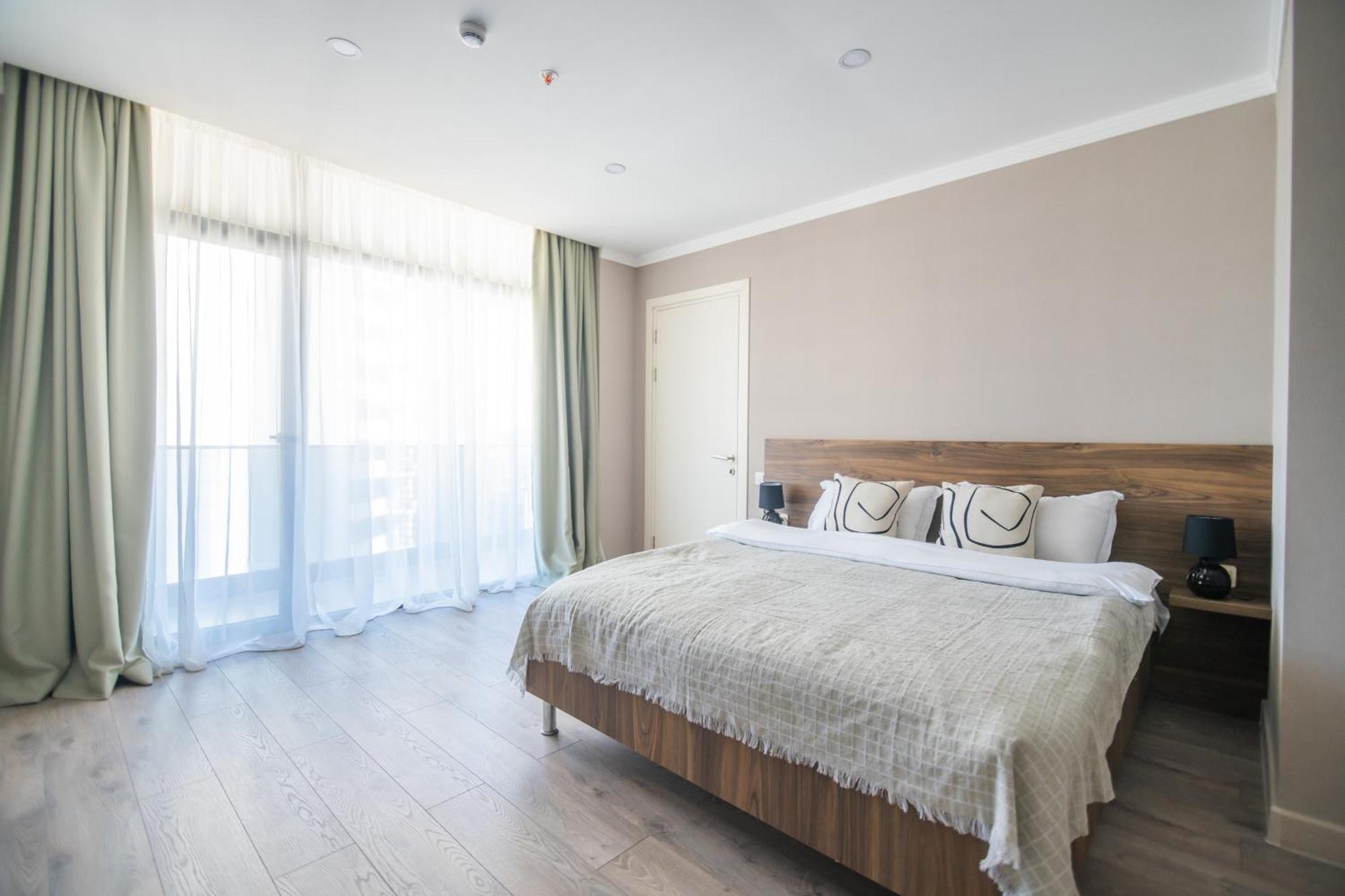 Green Side Apart Hotel Batumi Exterior photo