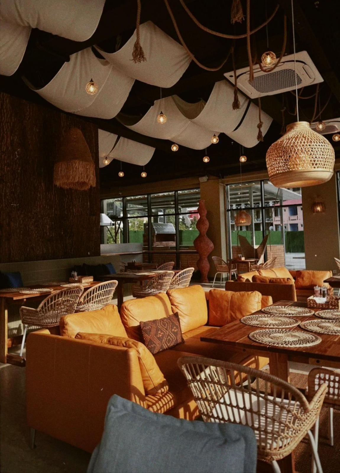 Green Side Apart Hotel Batumi Exterior photo